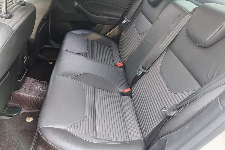 Used Ford Focus 2017 Sedan EcoBoost 125 Automatic Supreme Style SmartDrive Edition
