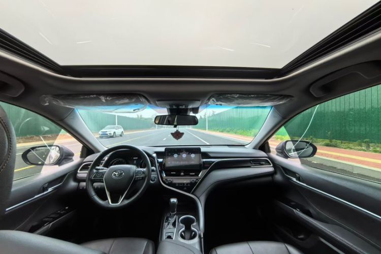 Used Toyota Camry 2022 2.0GVP Premier Edition
