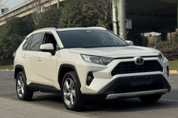 Used Toyota RAV4 2020 2.0L CVT 4x4 Trend Edition
