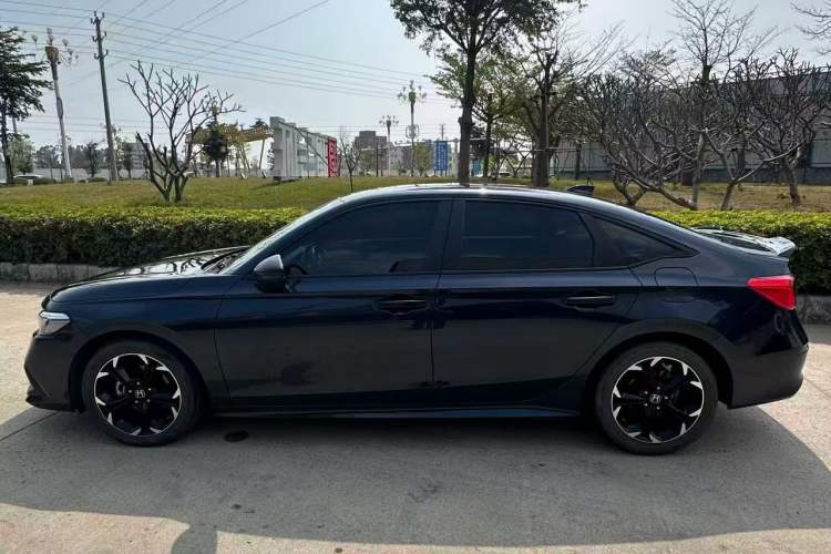 Used Honda Civic 2023 240TURBO CVT Dynamic · Center Stage Special Edition