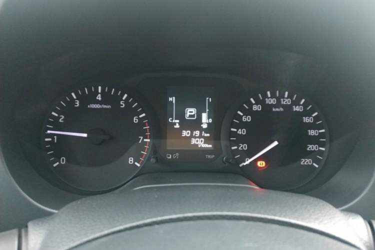 Used Nissan Navara 2017 2.5L Automatic 2WD Luxury Edition QR25
