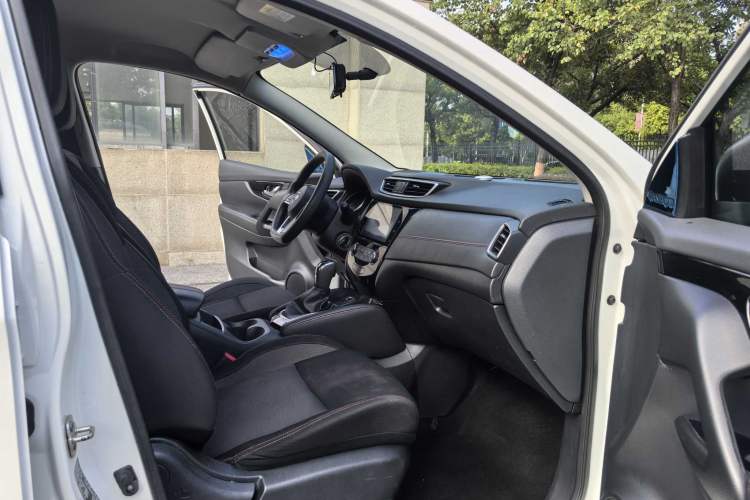 Used Nissan Qashqai 2019 2.0L CVT Smart Enjoyment Version