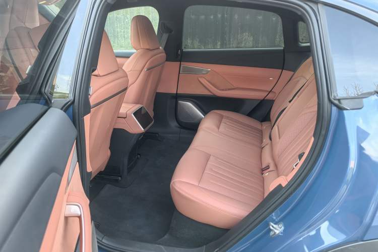 Used ONVO L60 2024 60 kWh Rear-Drive Version