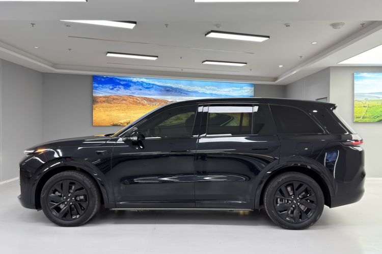 Used Li Auto L8 2023 Air model
