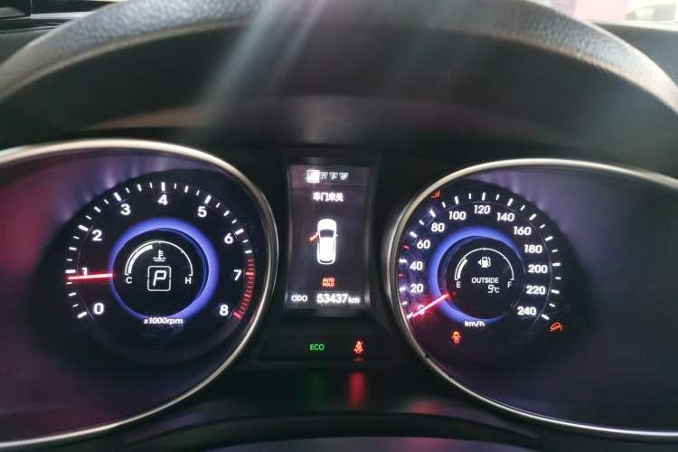 Used Hyundai Santa Fe 2013 2.4L Automatic Two-Wheel Drive Smart Version
