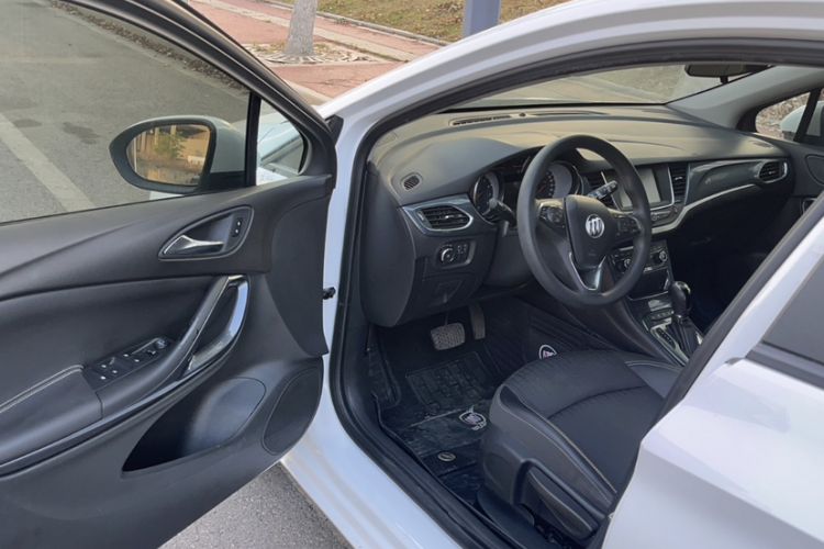 Used Buick Verano 2018 Hatchback 15S Automatic Leading Model
