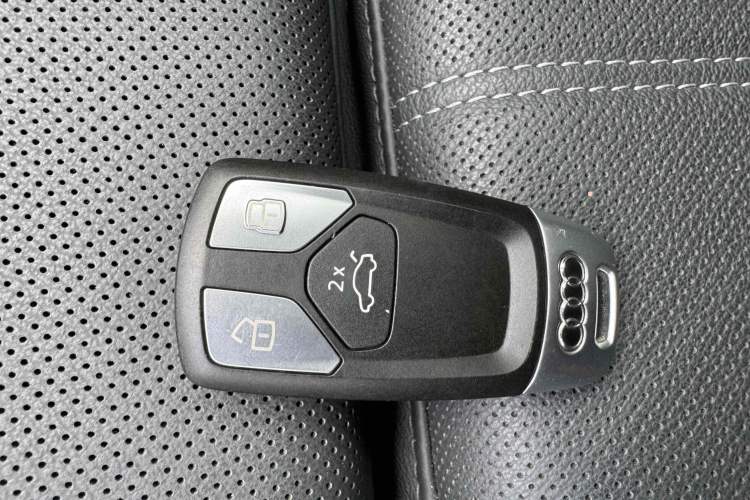 Used Audi A4L 2020 40 TFSI Luxury Dynamic Model
