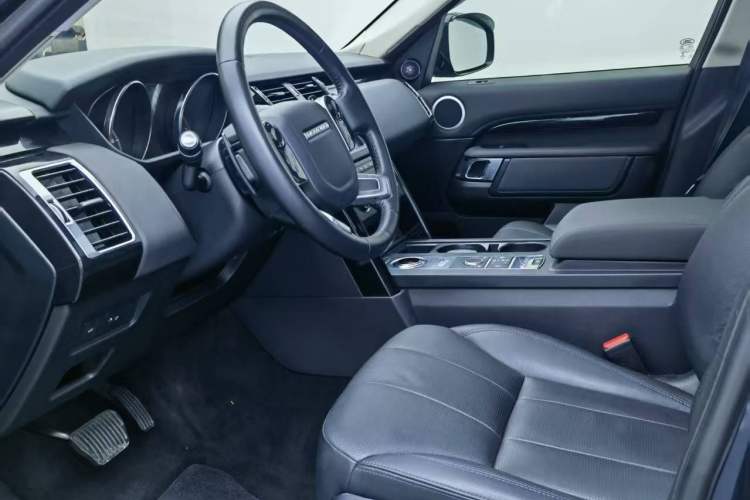 Used Land Rover Discovery 2019 3.0 SC V6 SE
