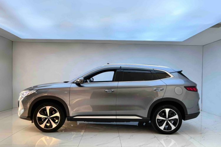 Used BYD Song PLUS New Energy 2021 DM-i 100KM Four-Wheel Drive Flagship PLUS
