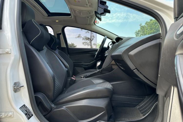 Used Ford Focus 2017 Sedan 1.6L Automatic Fashion Edition Smart Drive Version