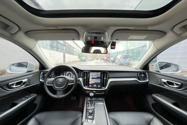 Used Volvo S60 2021 T4 Zhiyi Luxury Edition