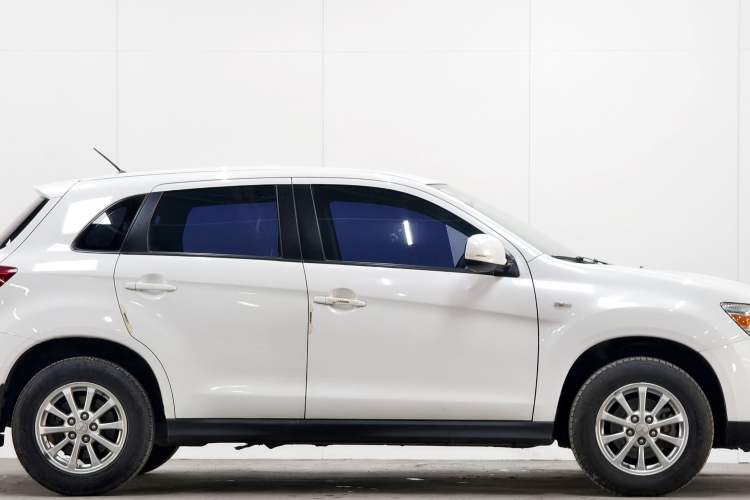Used Mitsubishi ASX 2013 2.0L CVT Two-Wheel Drive Elite Edition