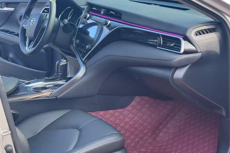 Used Toyota Camry 2019 Revised Version 2.0G Luxury Edition

