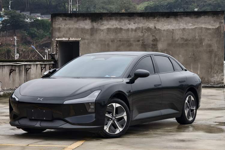 Used XPeng MONA M03 2024 620 with Ultra-Long Range
