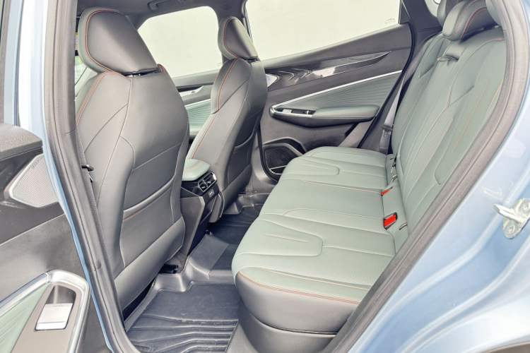 Used Geely Auto Emgrand X7 Sport 2024 1.5TD Prestige Edition
