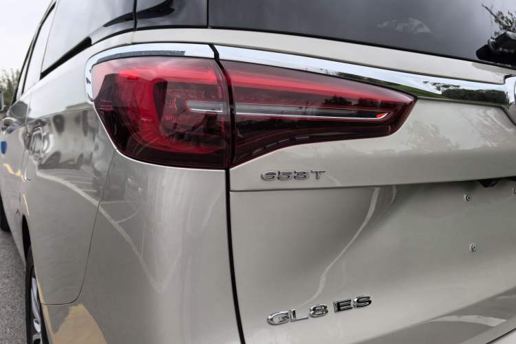 Used Buick GL8 2020 ES Land Cruiser 653T Luxury Edition
