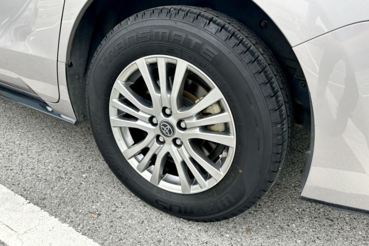 Used Toyota Sienna 2021 2.5L Hybrid Luxury Edition
