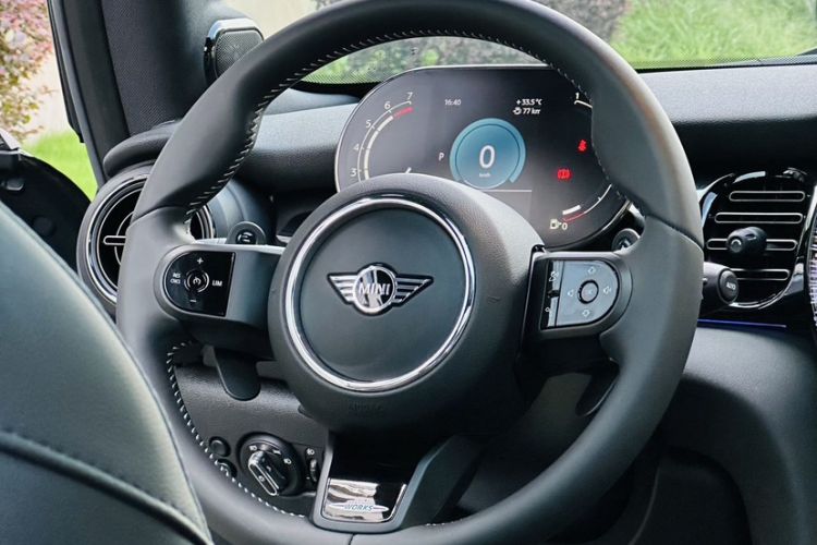 Used  MINI 2022 2.0T COOPER S Racing Driver
