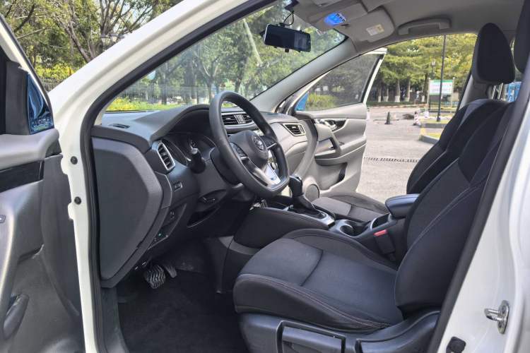 Used Nissan Qashqai 2019 2.0L CVT Smart Enjoyment Version