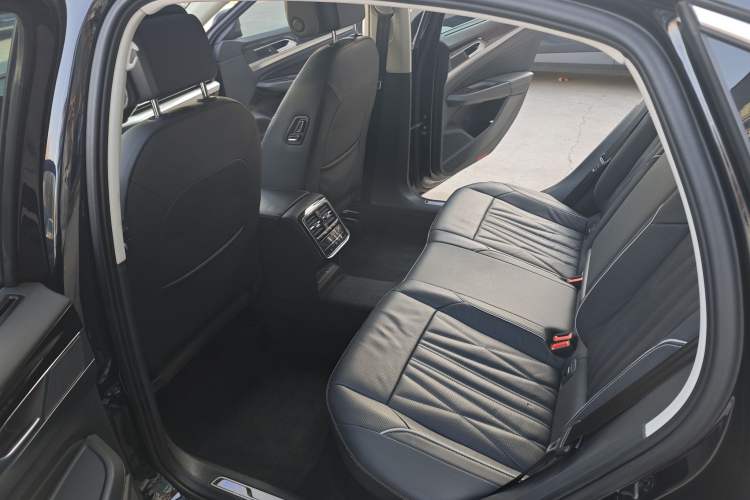 Used Volkswagen Passat New Energy 2023 430 PHEV Hybrid Elite Edition
