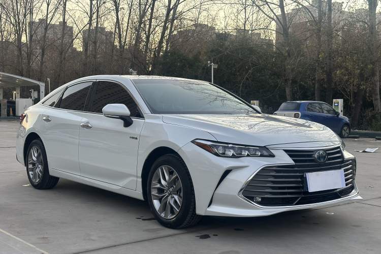 Used Toyota Avalon 2019 Dual-Engine 2.5L Luxury Edition China VI Standard
