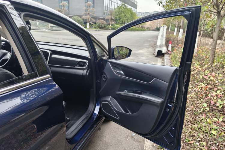 Used BYD Song MAX 2017 1.5T Automatic Smart Connect Luxury 7-Seater