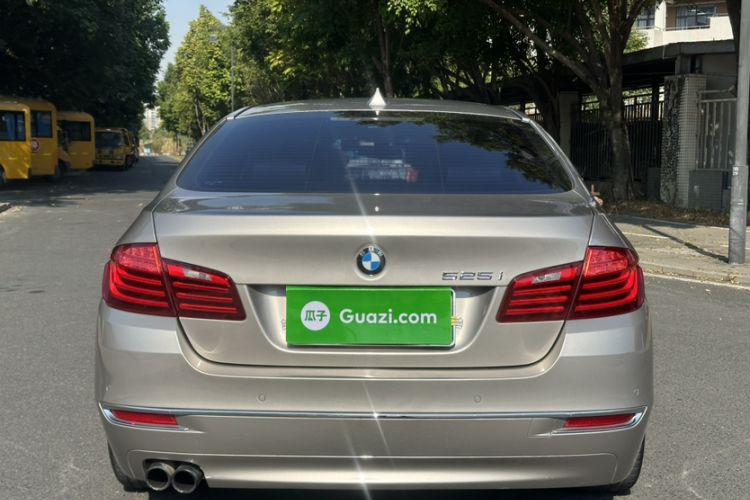 Used BMW 5 Series 2014 525Li Luxury Design Package
