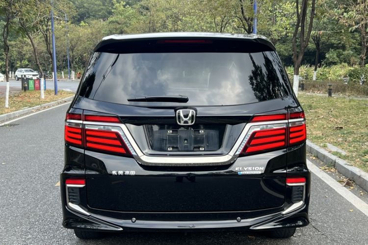 Used Honda Elysion 2019 2.0L Hybrid Luxury Edition

