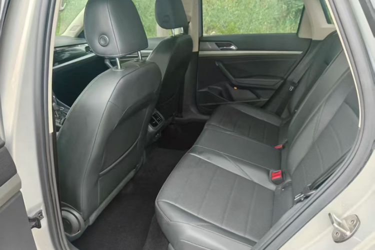 Used Volkswagen Lavida 2021 1.5L Automatic Comfort Edition
