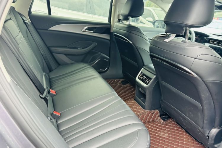 Used Hongqi H5 2023 2.0T Automatic Smart Connect Flagship Edition
