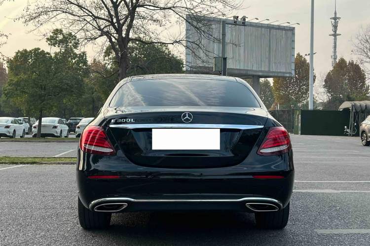 Used Mercedes-Benz E-Class 2019 E 260 L