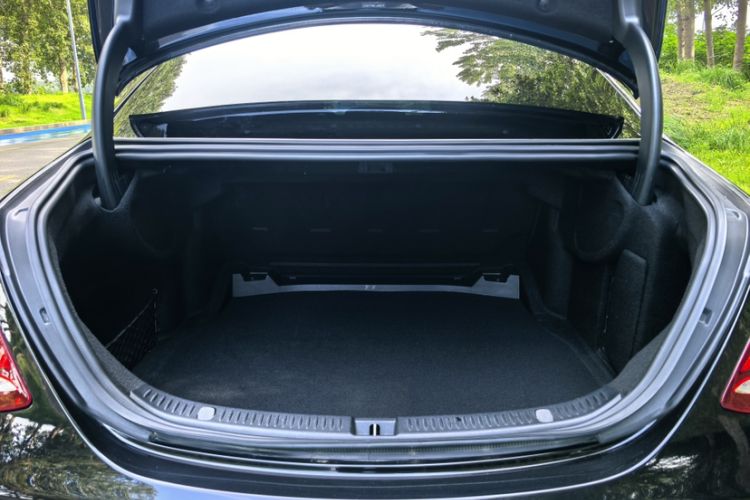 Used Mercedes-Benz E-Class 2020 Facelift E 260 L Sport Edition
