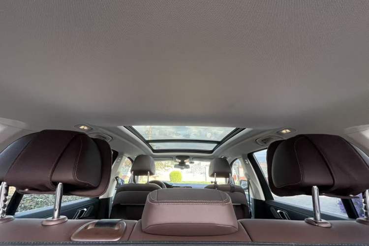 Used BMW X5 2022 xDrive 30Li Luxury M Sport Package
