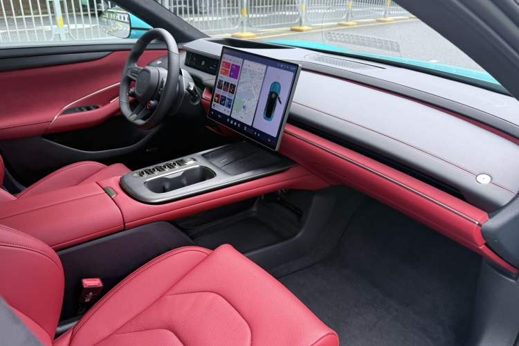 Used  SU7 2024 Four-Wheel Drive Ultra-Long Range Advanced Intelligent Driving Max Edition
