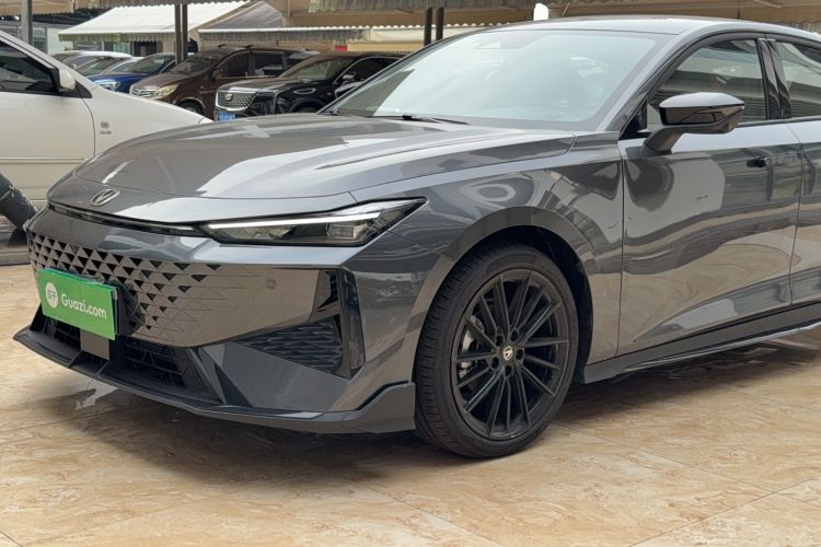 Used Changan UNI-V 2024 1.5T Prestige Sport Edition
