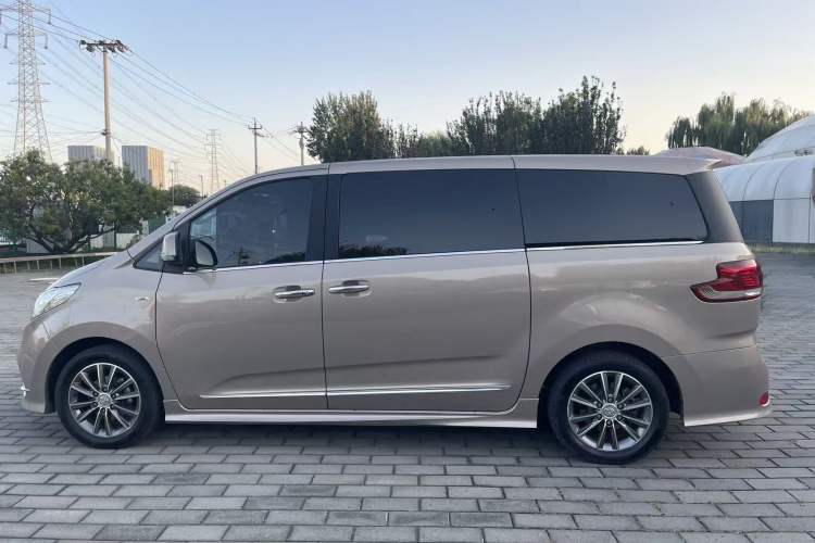 Used SAIC MAXUS G10 2016 2.0T Automatic Flagship Edition
