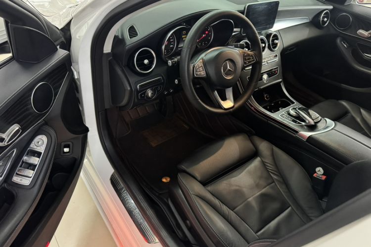 Used Mercedes-Benz C-Class 2018 C 180 L Fashion Edition Sport Version
