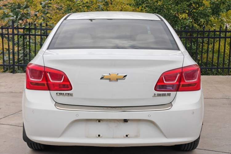 Used Chevrolet Cruze 2015 1.5L Classic SE AT
