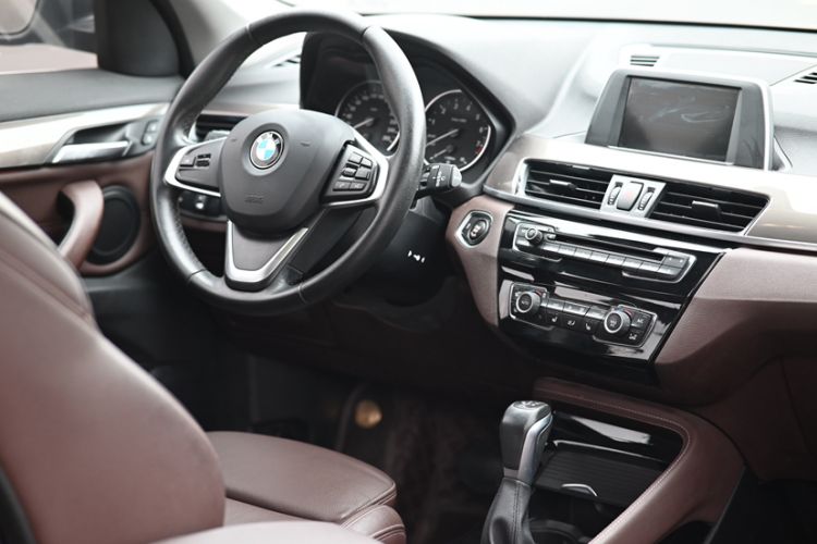 Used BMW X1 2016 sDrive18Li Luxury Model
