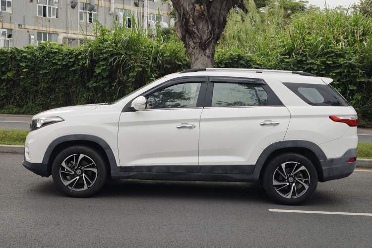 Used Dongfeng Fengon S560 2018 1.8L Manual Comfort 7-Seater