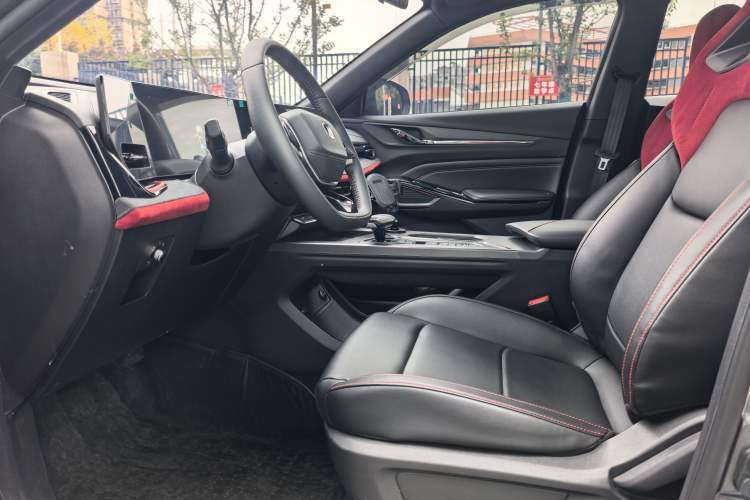 Used Changan X5 PLUS 2024 1.5T DCT Excellence Edition
