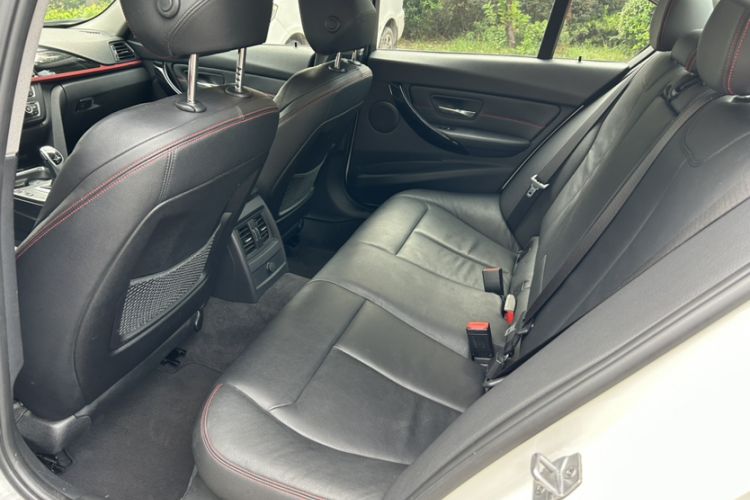 Used BMW 3 Series 2013 320i Sport Design Package
