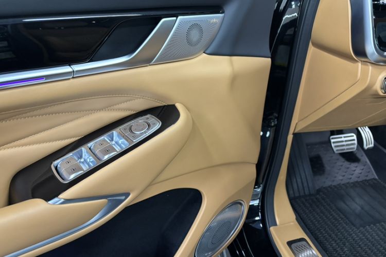 Used Tank 500 New Energy 2023 Hi4-T
