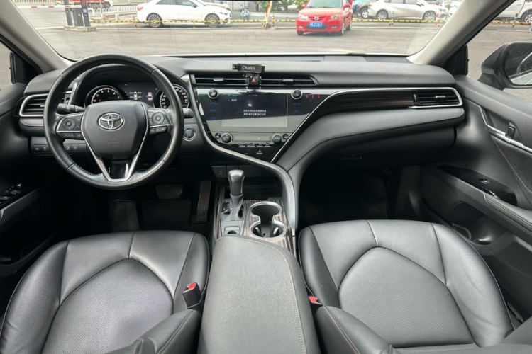 Used Toyota Camry 2019 2.0G Luxury Edition China VI Standard
