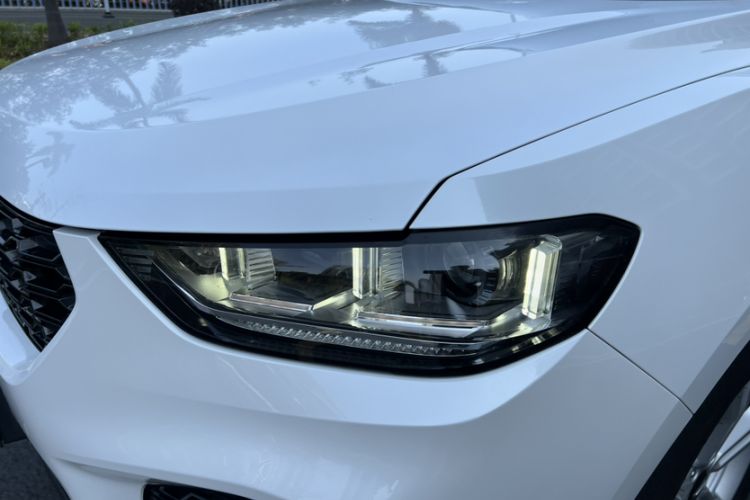 Used Wey VV5 2019 1.5T Two-Wheel Drive Smart Pioneer
