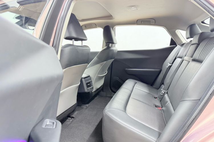 Used Toyota bZ3 2023 616 km Long-Range Premium
