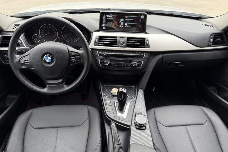 Used BMW 3 Series 2016 316i Fashion Model