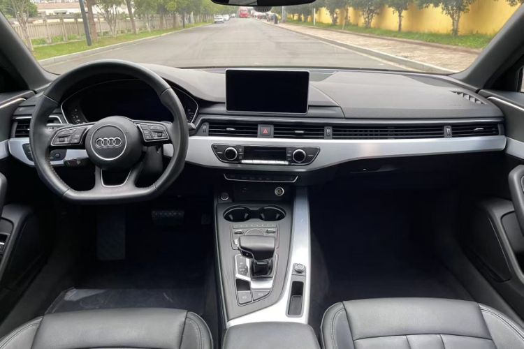 Used Audi A4L 2019 40 TFSI Fashion Edition China VI Emission Standard
