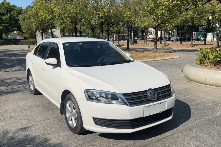 Used Volkswagen Lavida 2017 1.6L Automatic Comfort Edition
