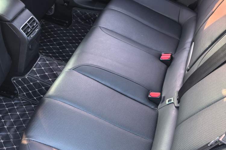 Used Peugeot 408 2014 1.8L Automatic Luxury Edition
